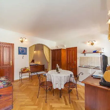 Amoret Hotel