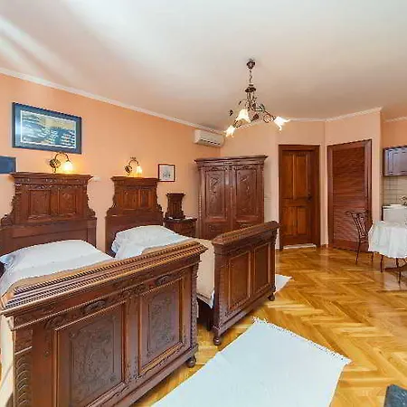 Amoret Hotel 3*