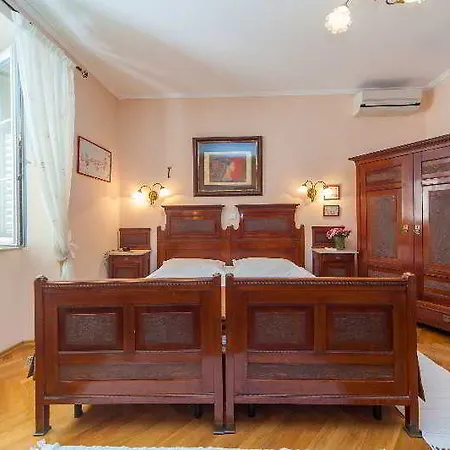 Amoret Hotel 3*